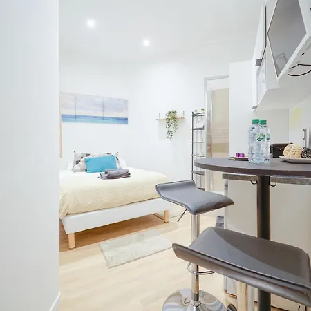 Apartament Nets - Saint Lazare Paryż